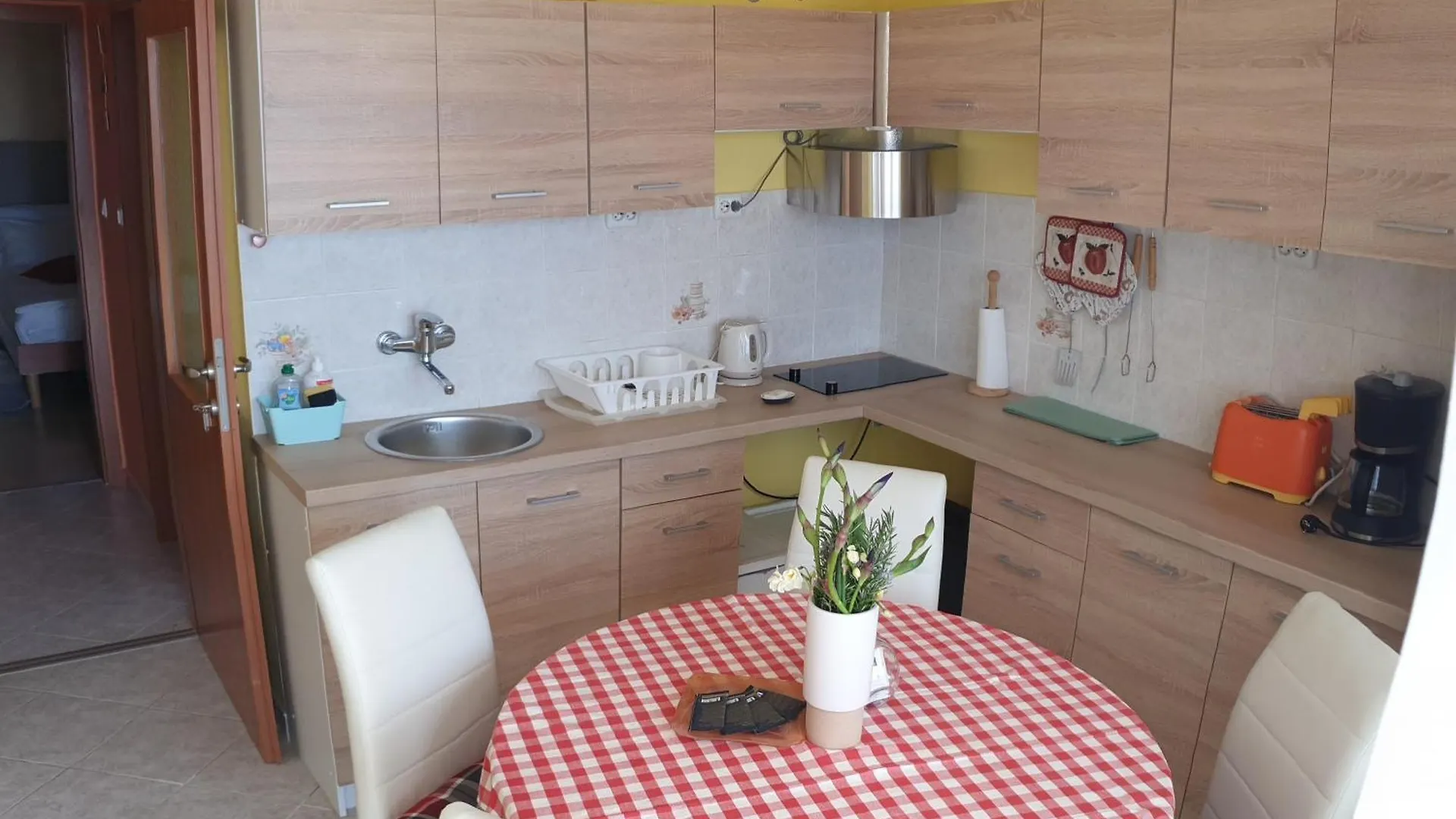 Almonde Apartment Jadranovo 0*,  Croatia