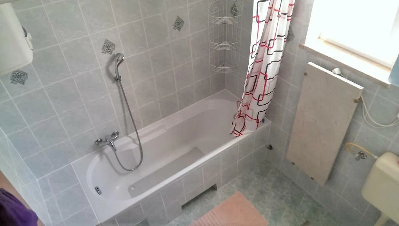 Almonde Apartment Jadranovo